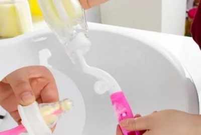 Как правильно чистить детские бутылочки
