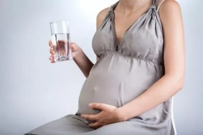 Как меняются воды у беременных