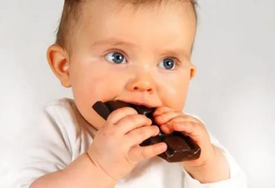 Можно ли ребенку в 2 года есть шоколад