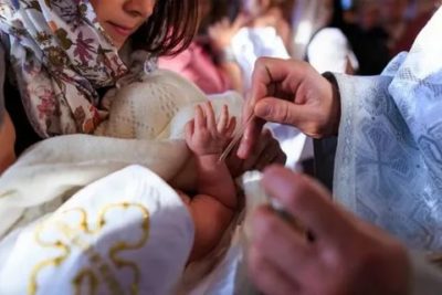 Можно ли крестить ребенка в день Пасхи